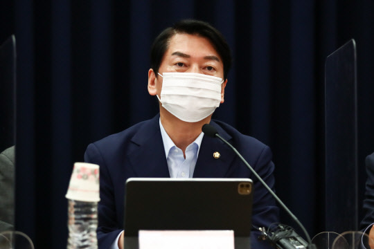 지난 9일 안철수 국민의힘 의원이 국회 의원회관에서 열린 청년세대를 위한 연금개혁 민·당·정 토론회에서 발언하고 있다. 국회사진기자단=연합뉴스.